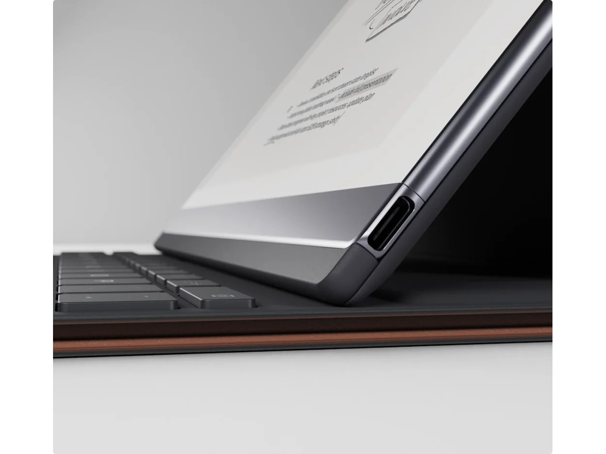 reMarkable 2 Type Folio tangentbordsfodral (sepia brun) -B-Grade Demo övrigt i datorer