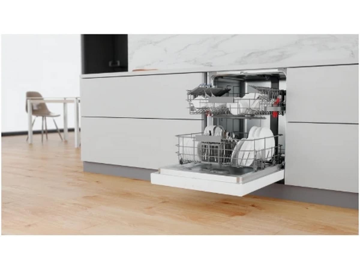 Whirlpool WRUC 3C32 Diskmaskin (vit) Underbyggd diskmaskin