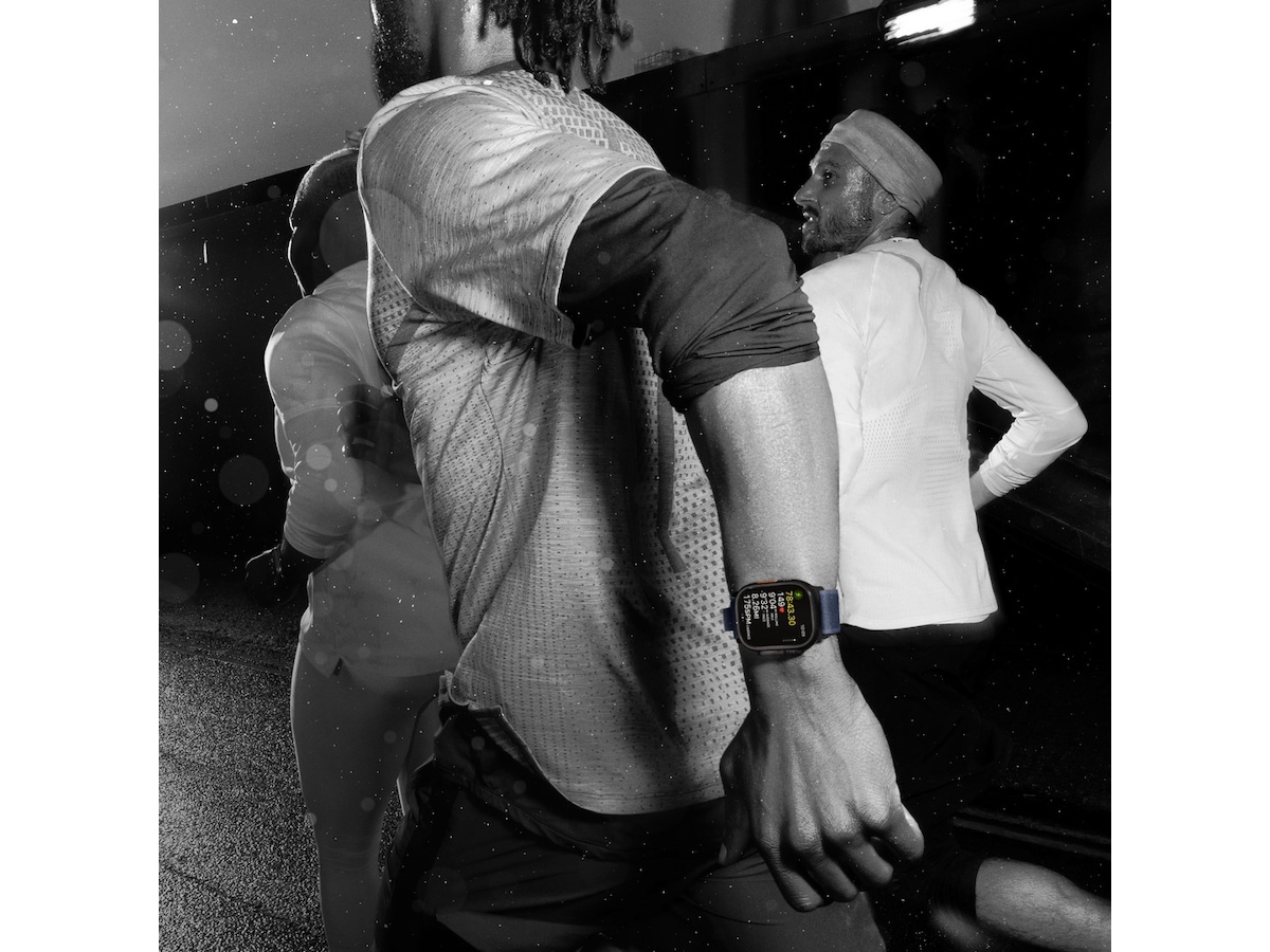 Apple Watch Ultra 2 49mm GPS + LTE Titan (naturlig) -B-Grade Demo watches