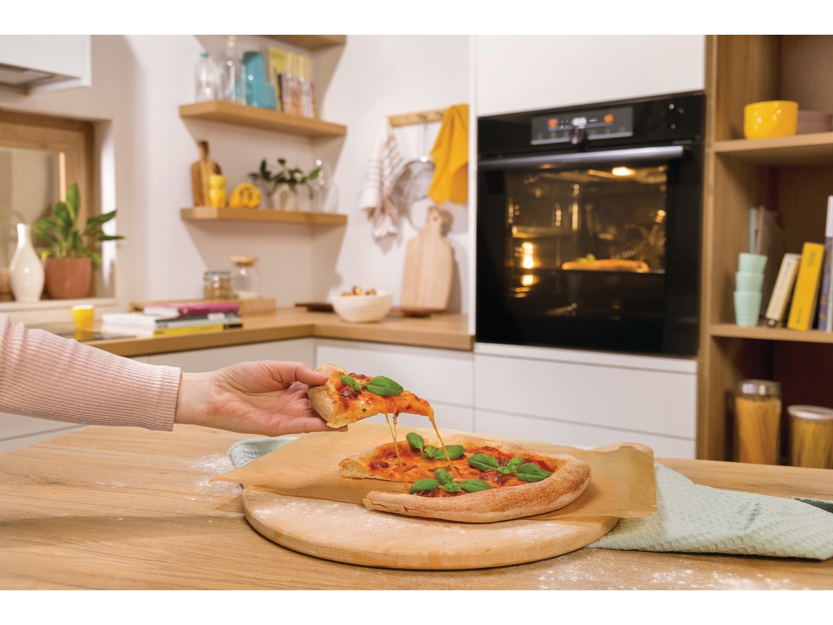 Gorenje BPSA6747A08BGWI Inbyggd pyrolysugn (svart) Ugn