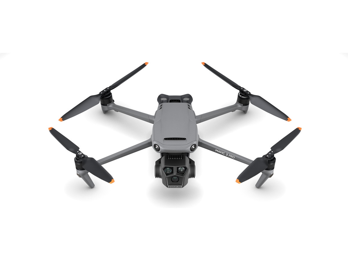 DJI Mavic 3 Pro Fly More Combo (DJI RC PRO) Drönare