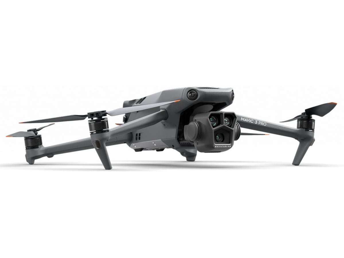 DJI Mavic 3 Pro Fly More Combo (DJI RC PRO) Drönare