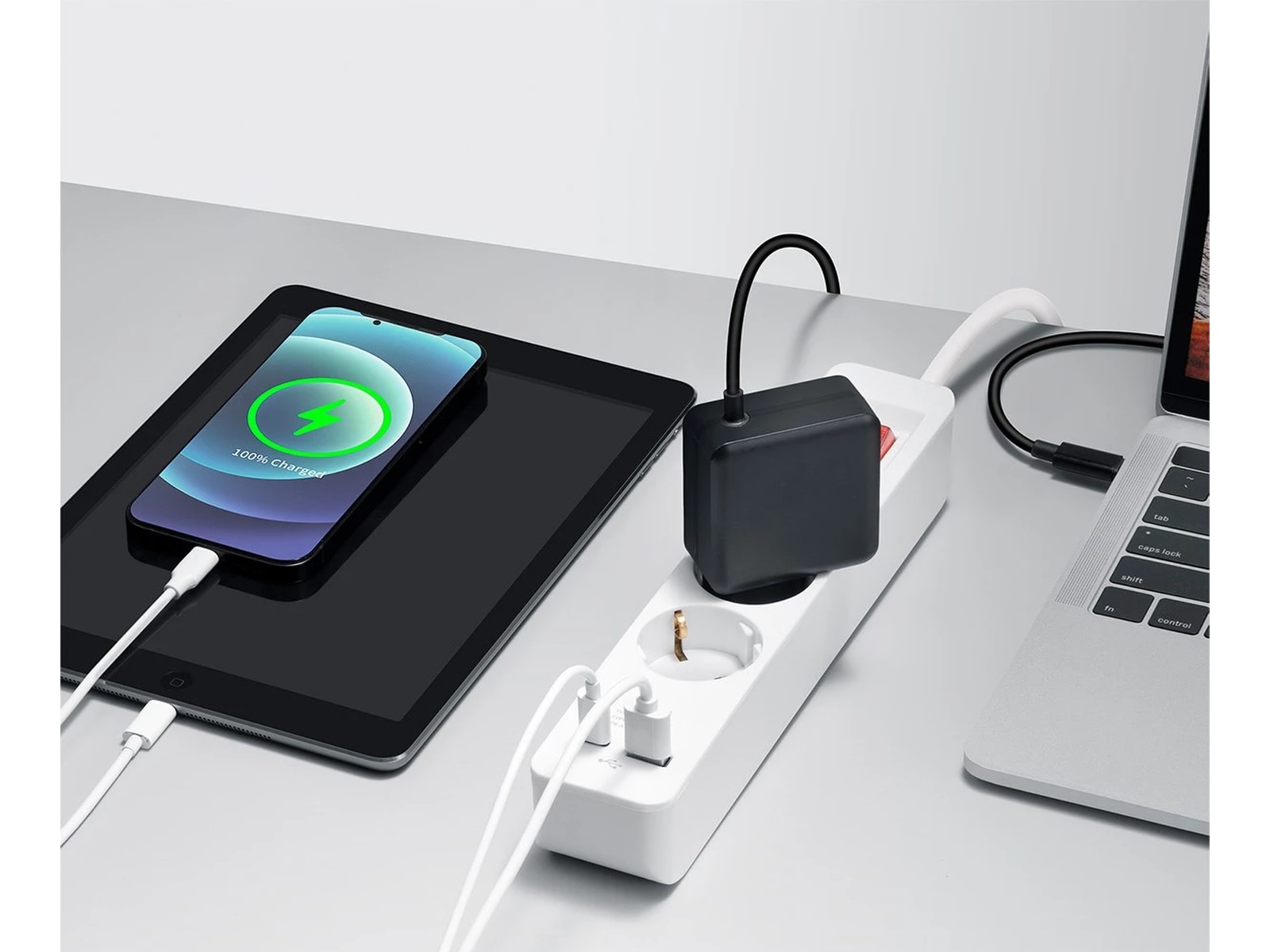 Andersson Strömförgrening 3x uttag och 2x USB 1,5m (vit) Förlängningskabel & förgrening