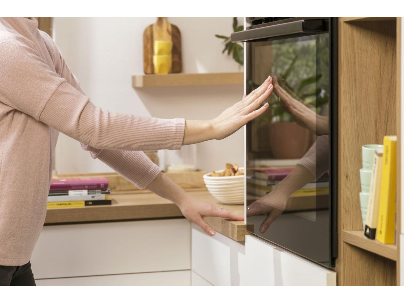 Gorenje BPS6737E14BG Pyrolysugn Ugn