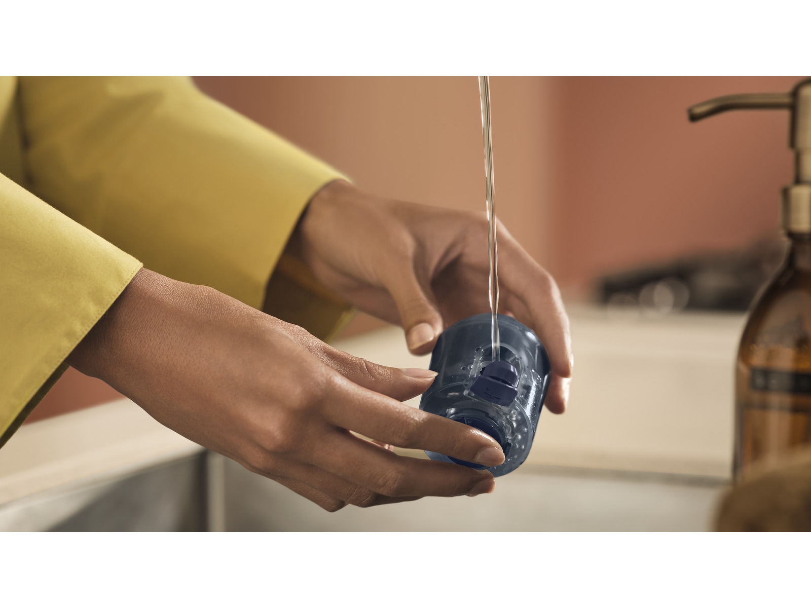 Philips 7000-serien STH7020/20 Handhållen steamer Steamer