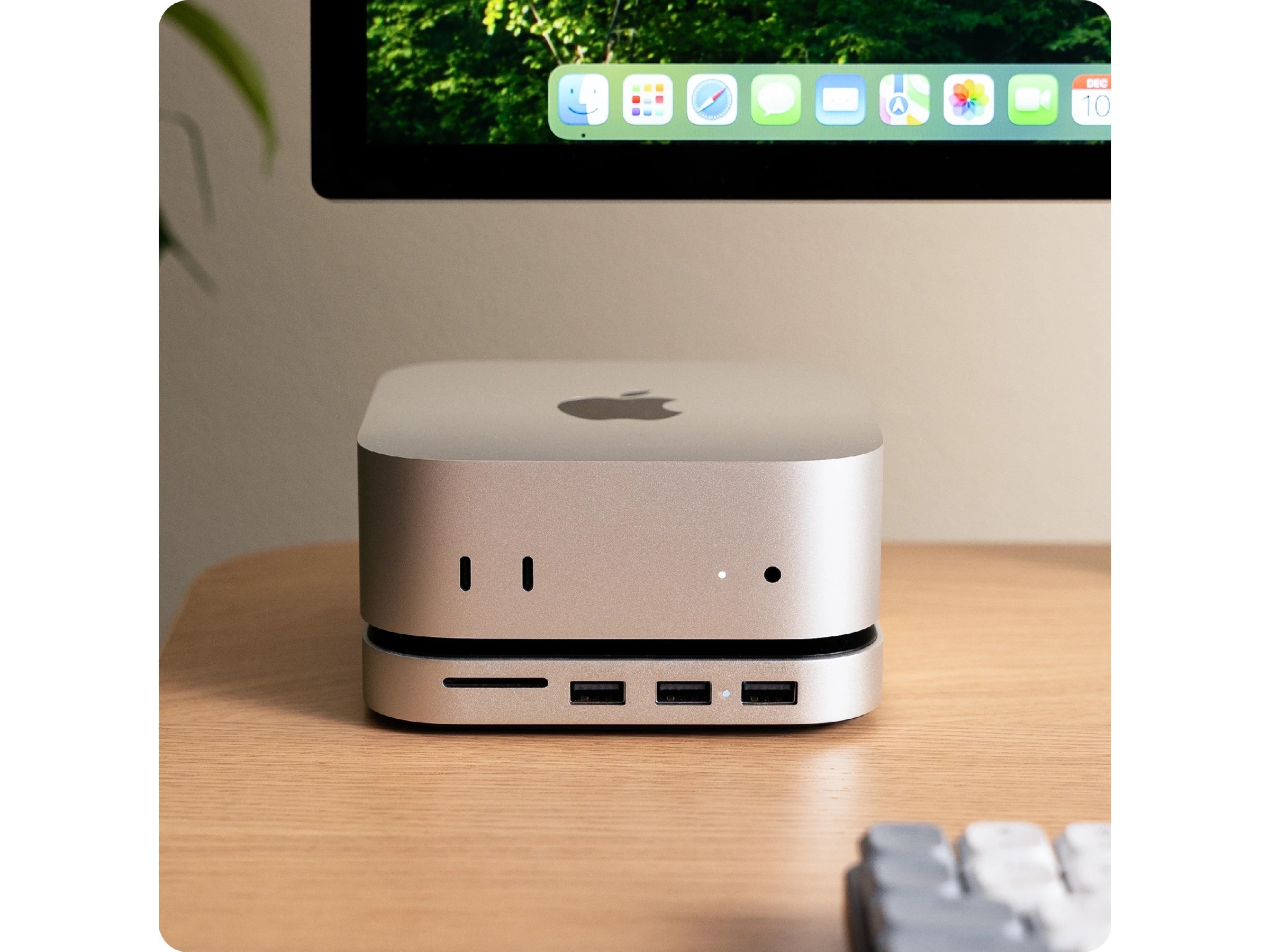 Satechi Mac Mini M4 Stand & Hub (silver) Dockningsstation och USB-hub