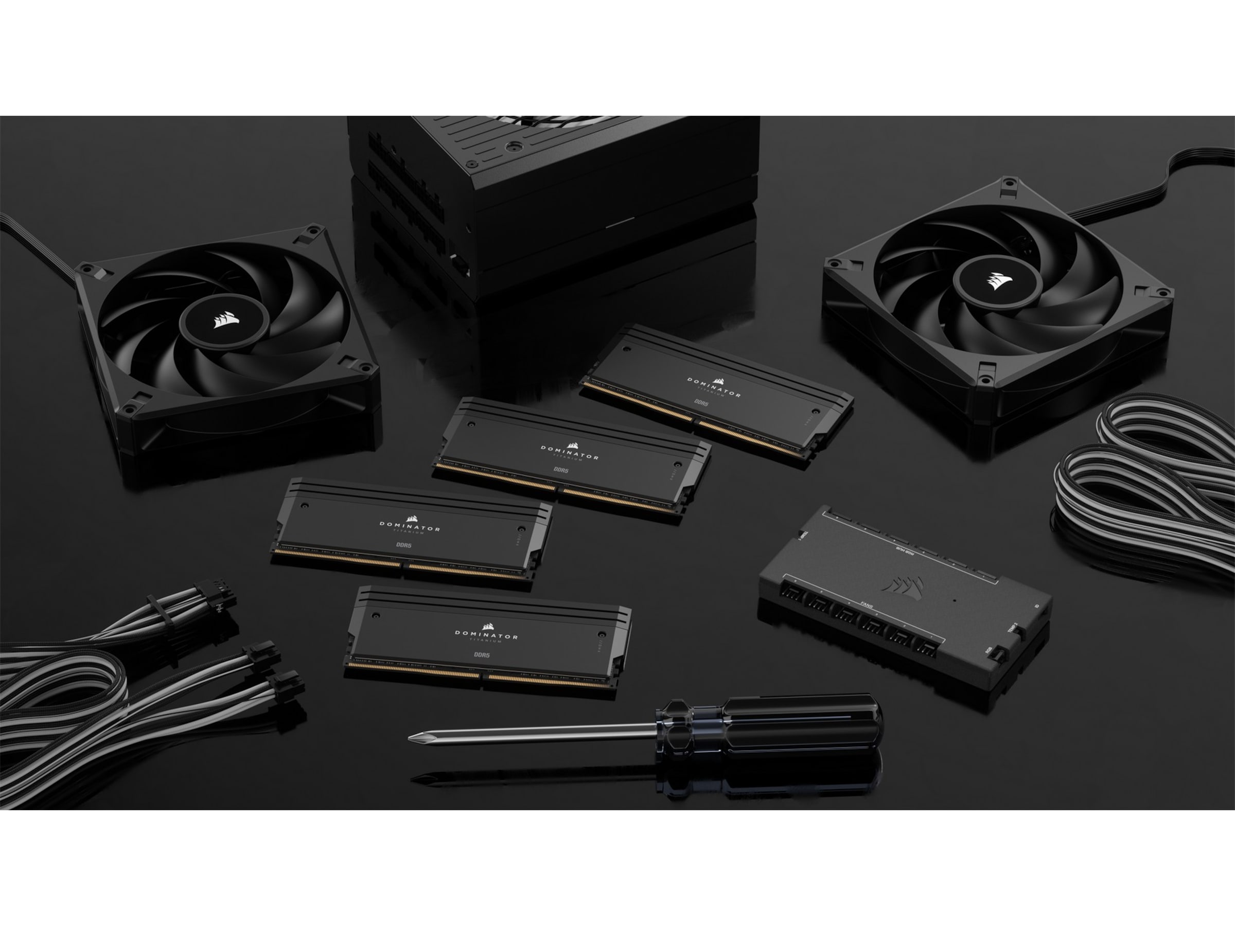 Corsair Dominator Titanium RGB DDR5 6000MHz 64GB (grå) Minne