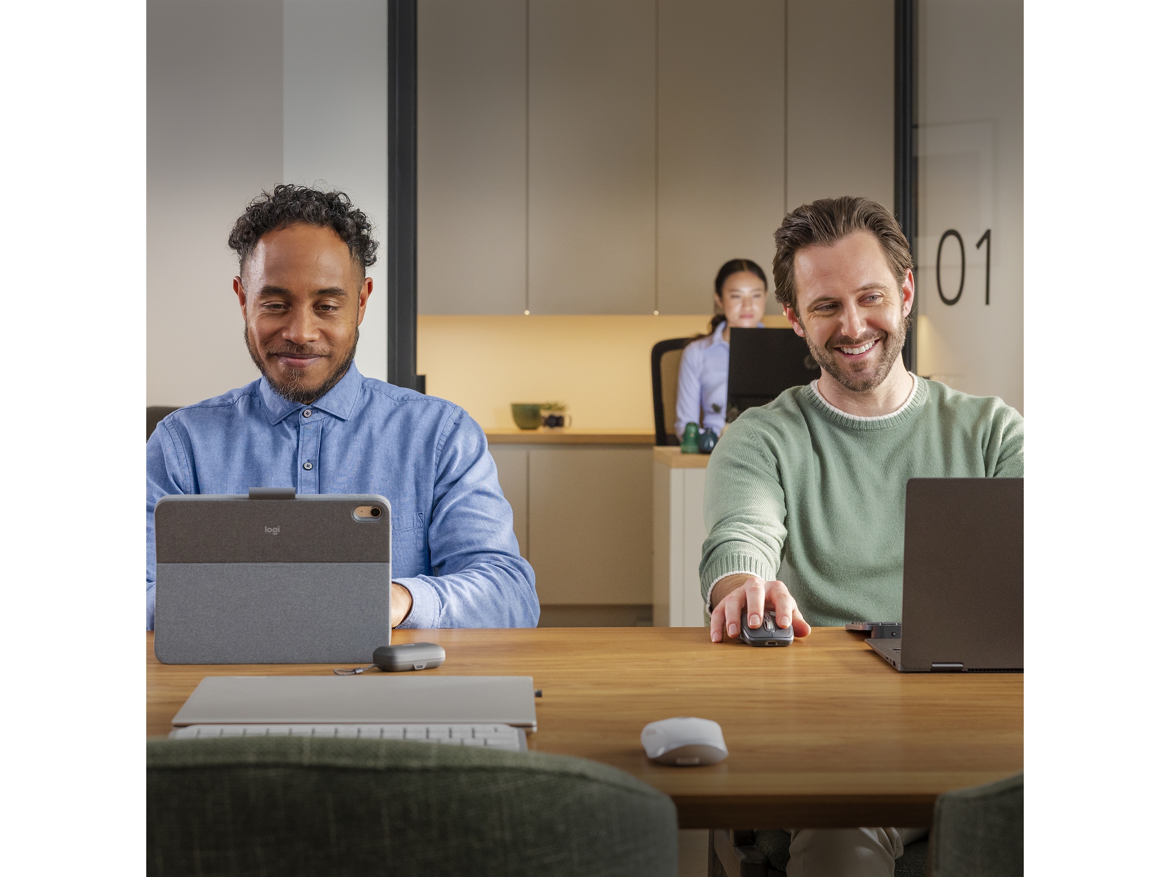 Logitech MX Anywhere 3S trådlös mus (rosa) Mus