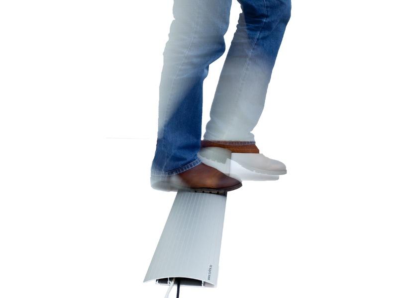 Kenson NorLink golvlist 1,5m (silver) Tillbehör till arbetsstationer och kontorsbås