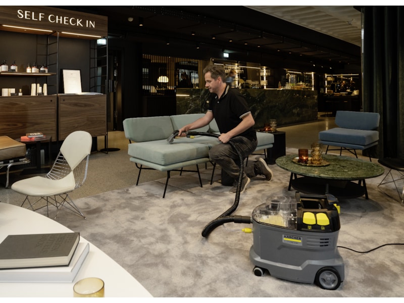 Kärcher Puzzi 8/1 Möbel- och mattvätt Ångtvättare