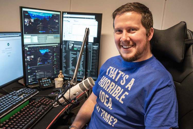 GAMING-PAPPA: Mikkel Melsom i Komplett