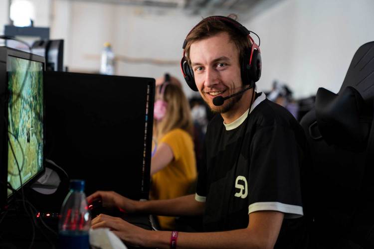 Levi «Ivel» Haakenstad Sørensen är redo för PUBG-tävling