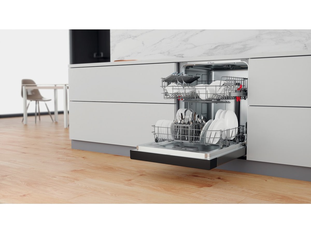 Whirlpool WUE 2B26 X diskmaskin (stål) Underbyggd diskmaskin