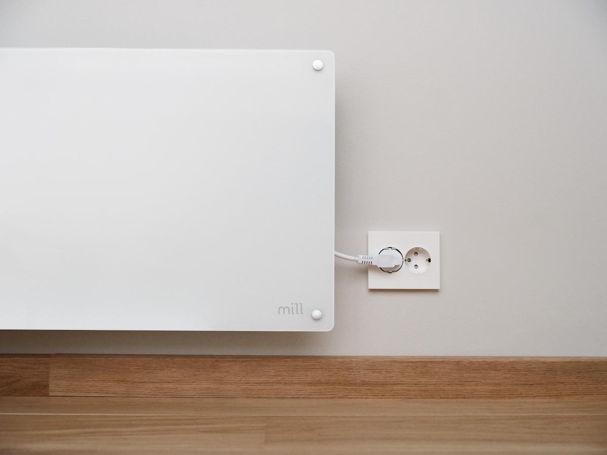 Mill Glass Smart WiFi Gen 4 700W (vit) Panelelement