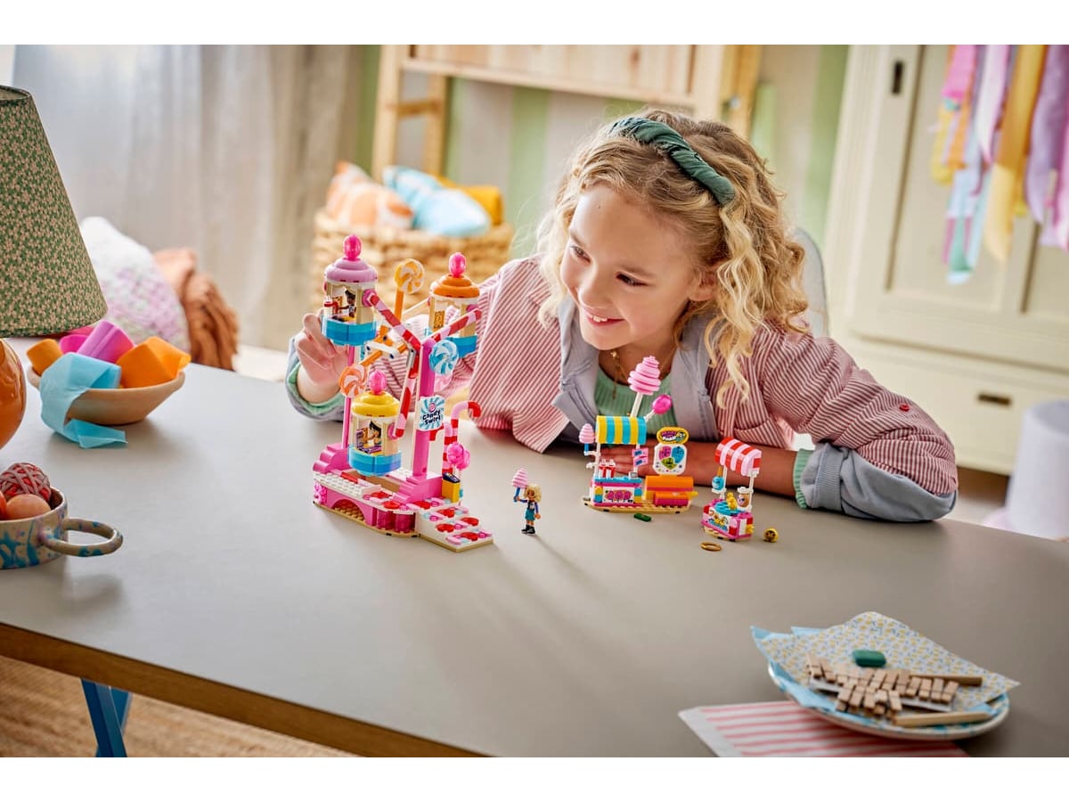 LEGO Friends Pariserhjul med godis- och cupcaketema 42700 LEGO