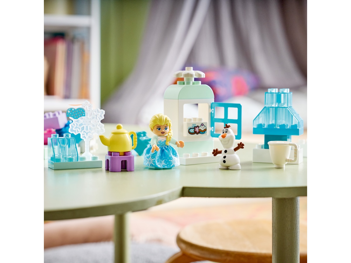 I need the product description to create the title. The content field is empty. LEGO