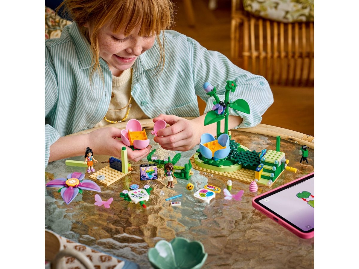 LEGO Friends Snurrande tekoppskarusell med blomtema 42702 LEGO