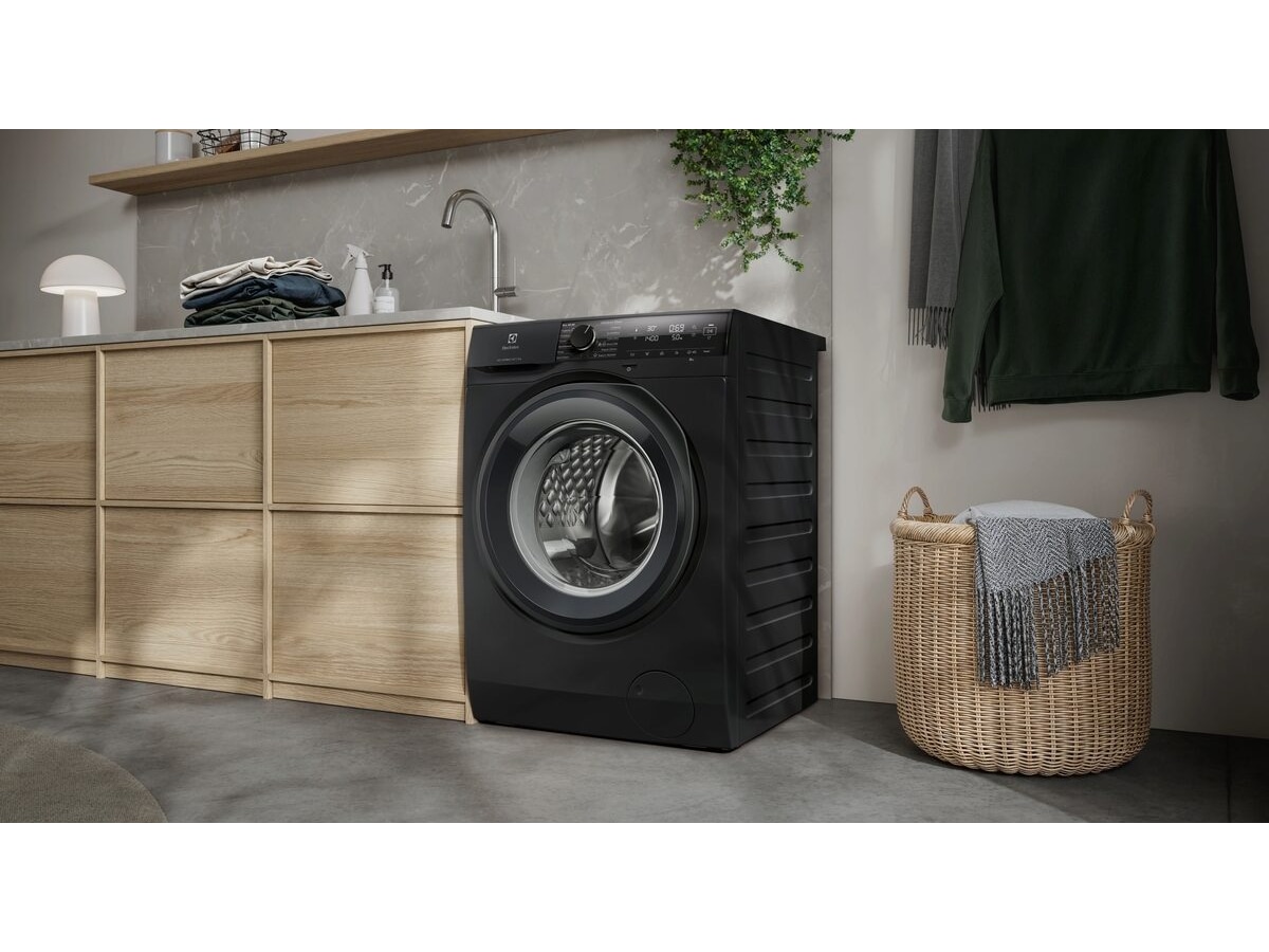 Electrolux EFI742RX4G 700 SteamCare Tvättmaskin (svart) Tvättmaskin