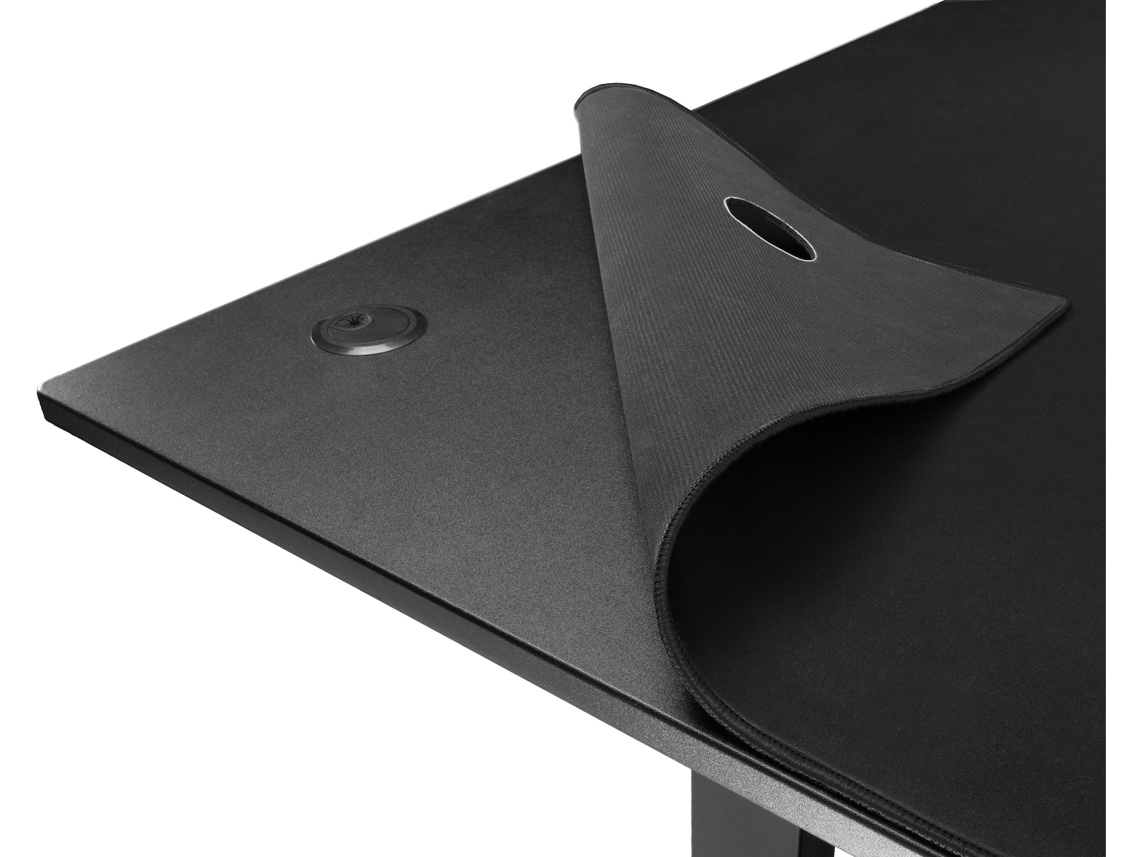 Svive Altair Gaming Desk matt svart med svarta sömmar Gamingdesk