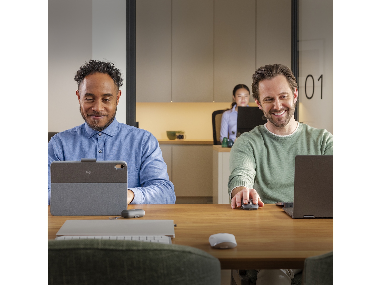 Logitech MX Anywhere 3S trådlös mus (rosa) Mus