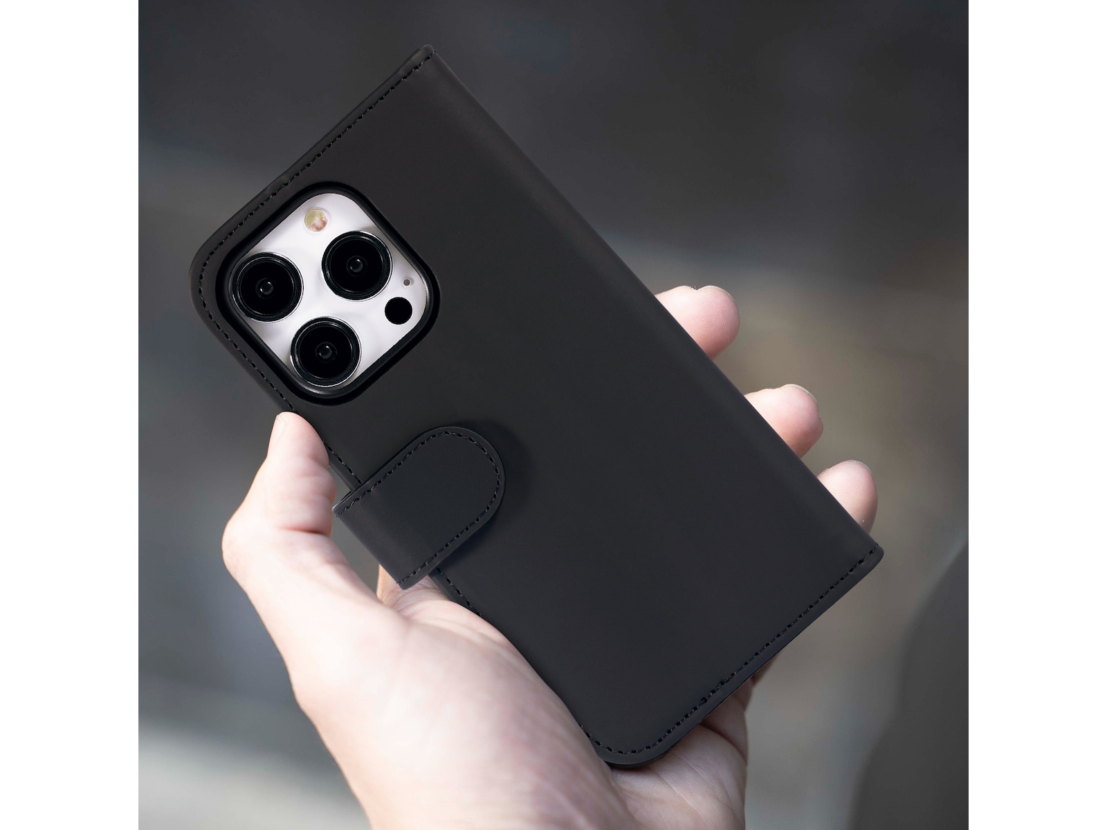 iiglo iPhone 15 Pro Plånboksfodral (svart) Mobilskal