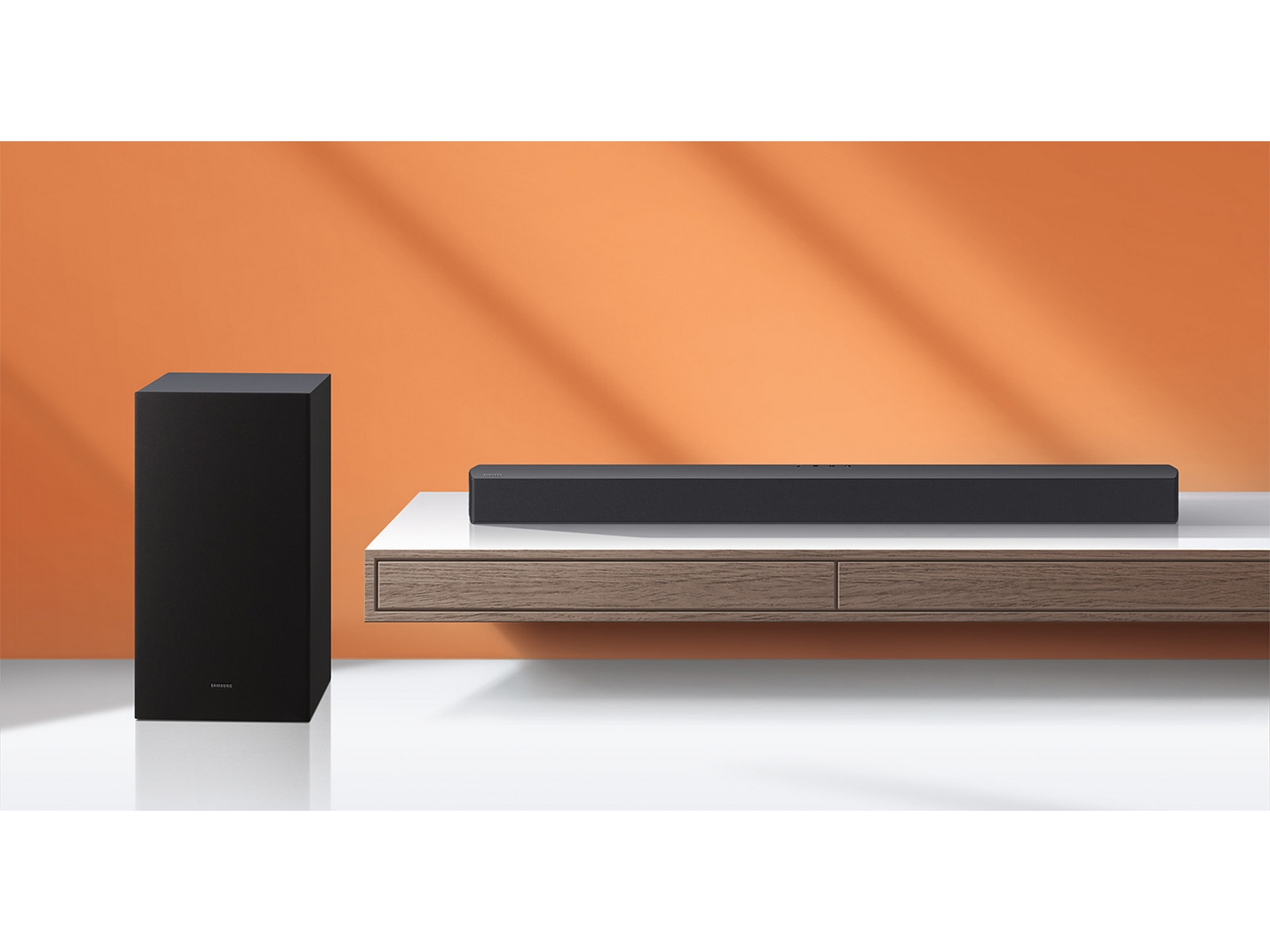 Samsung HW-C440/XE Soundbar (svart) -B-Grade Demo Hi-Fi/stereo/DVD