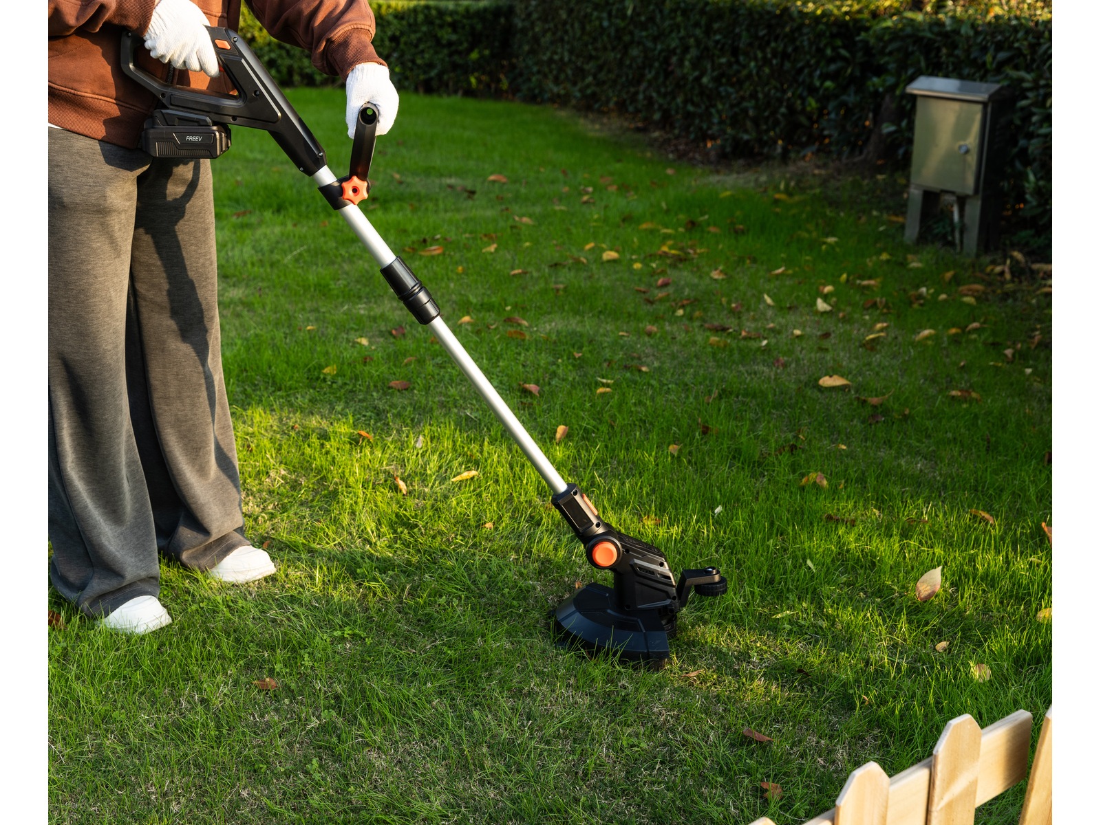 Freev GST-300 Trådlös Gräsklippare 30cm 20V Grästrimmers