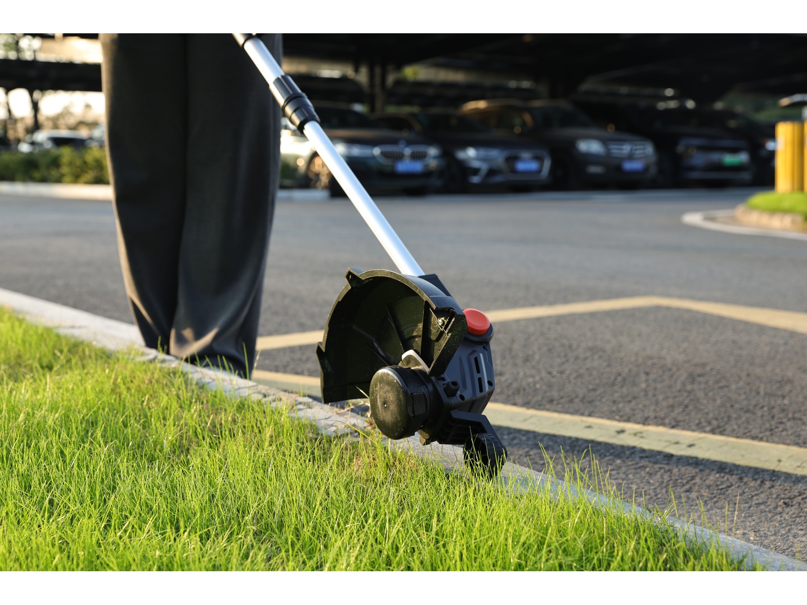 Freev GST-300 Trådlös Gräsklippare 30cm 20V Grästrimmers