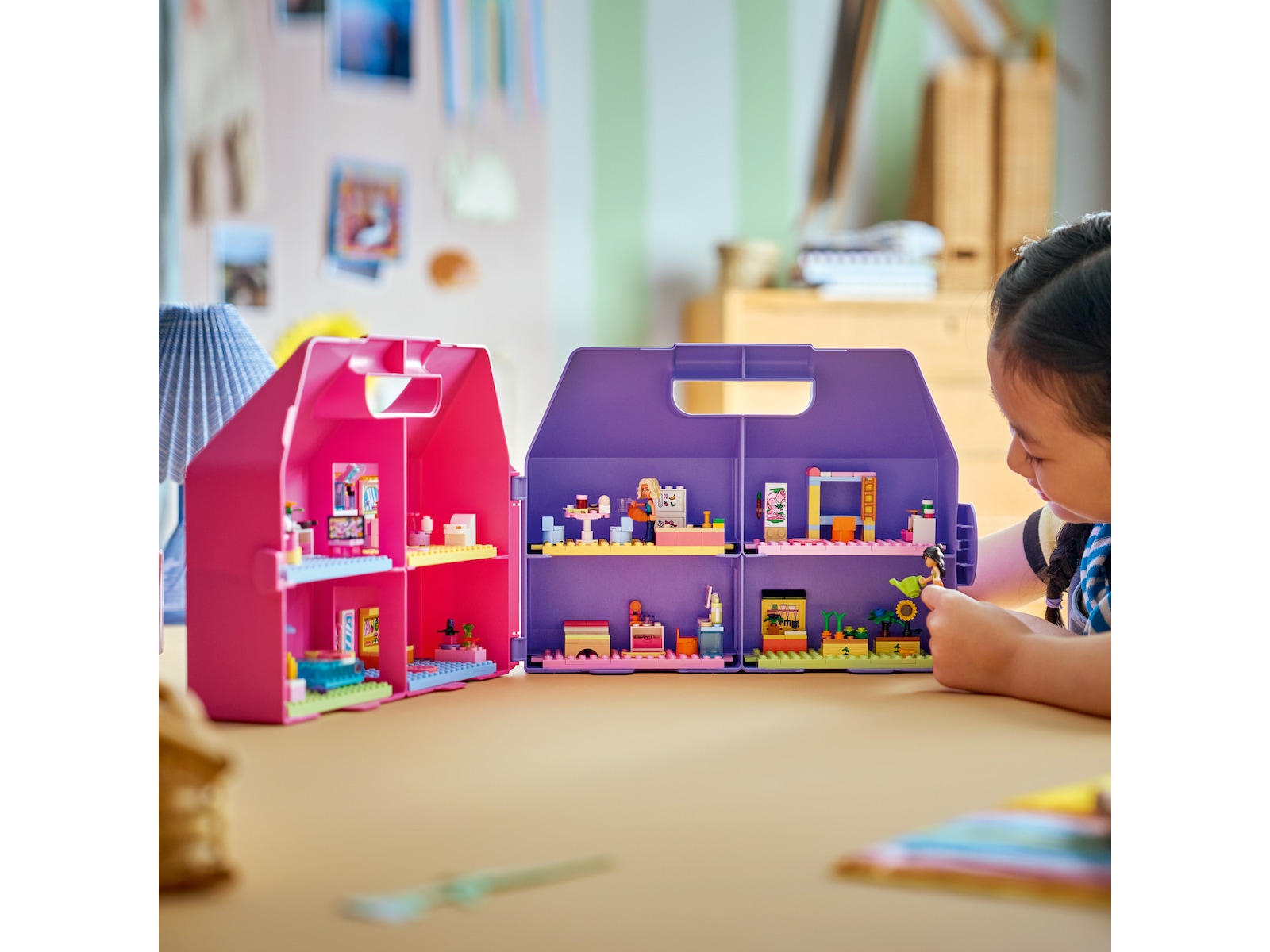 LEGO Friends Kreativ resväska med dockhus 42697 LEGO