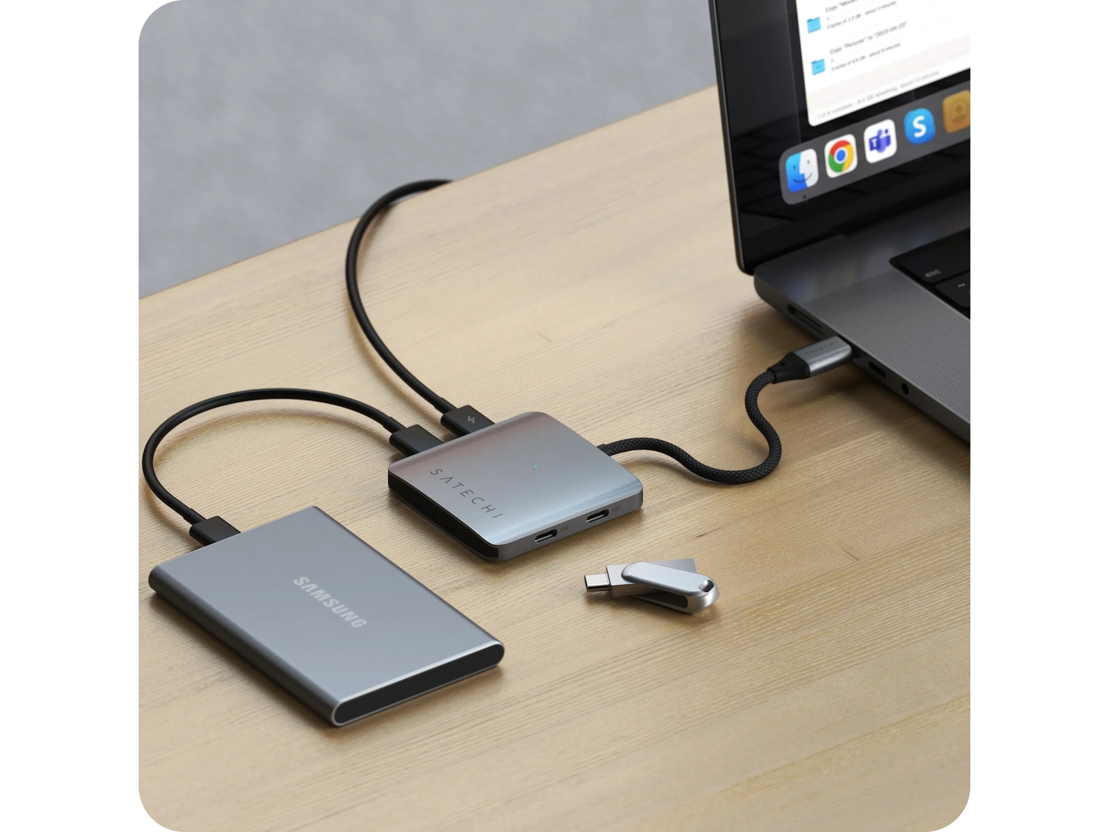 Satechi 4-Port USB-C Hub med PD Dockningsstation och USB-hub