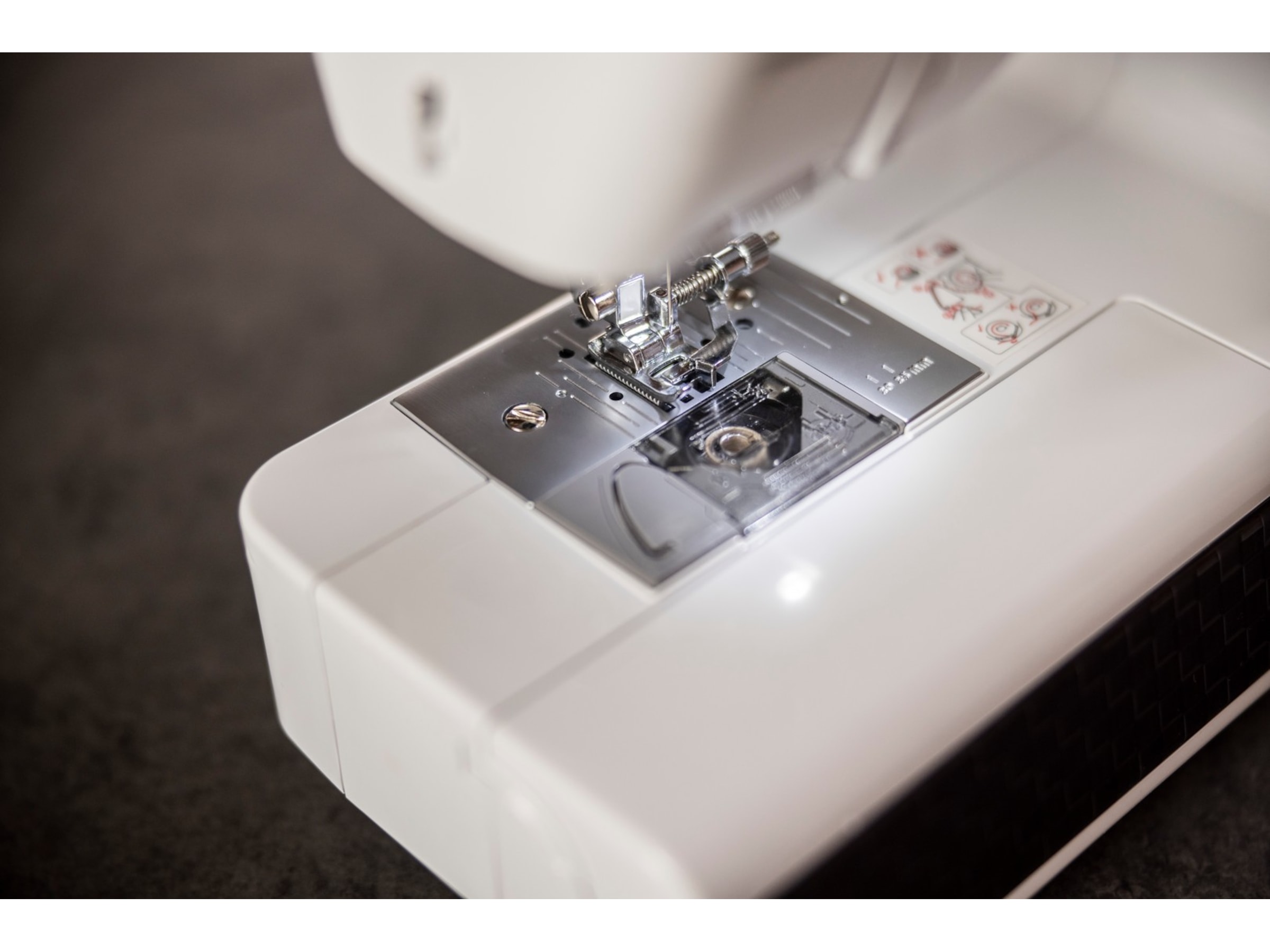 Brother HF53ZW1 Strong & Tough symaskin Symaskiner