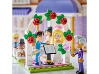 LEGO Friends Heartlake Citys Grand Hotel 42704 LEGO