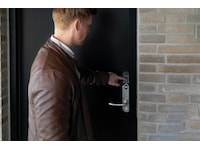 Yale Entrus smart dörrlås (svart) Elektroniskt dörrlås
