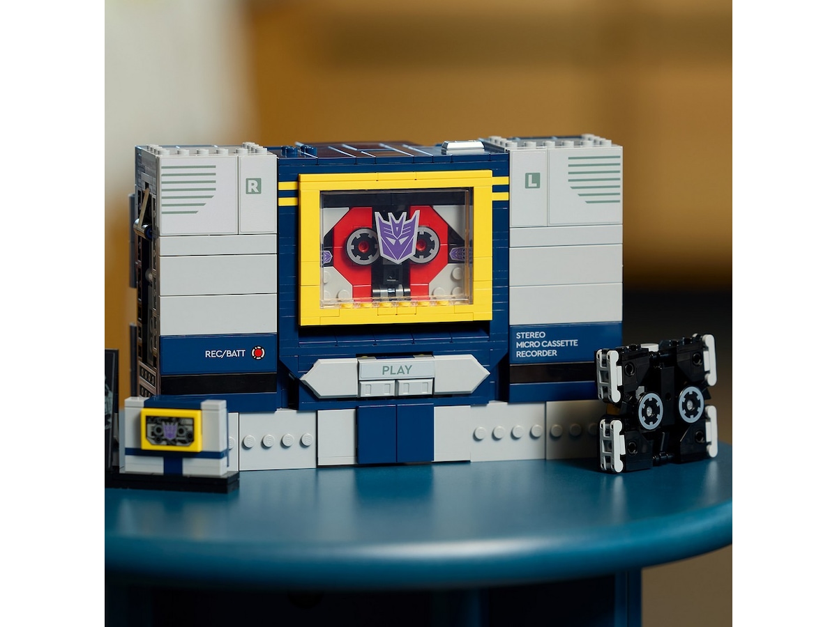 LEGO Icons Transformers: Soundwave 10358 LEGO