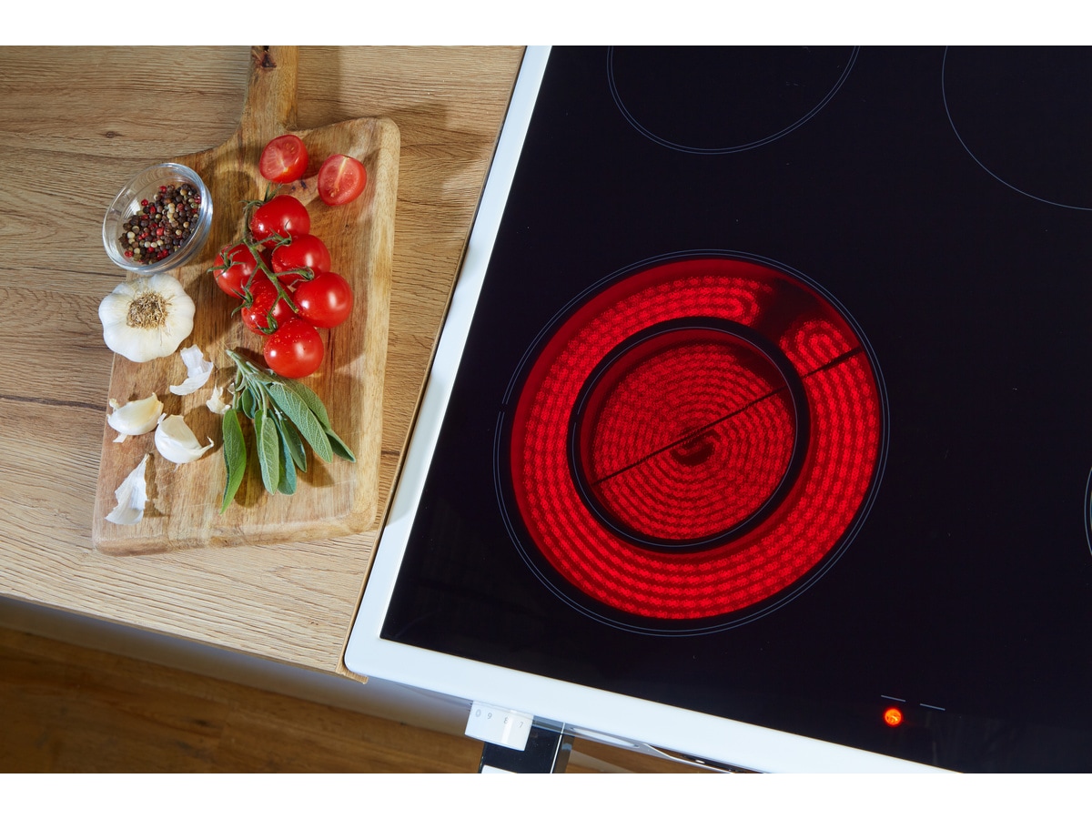 Gorenje GEC6D60WPB glaskeramisk spis (vit) Spis