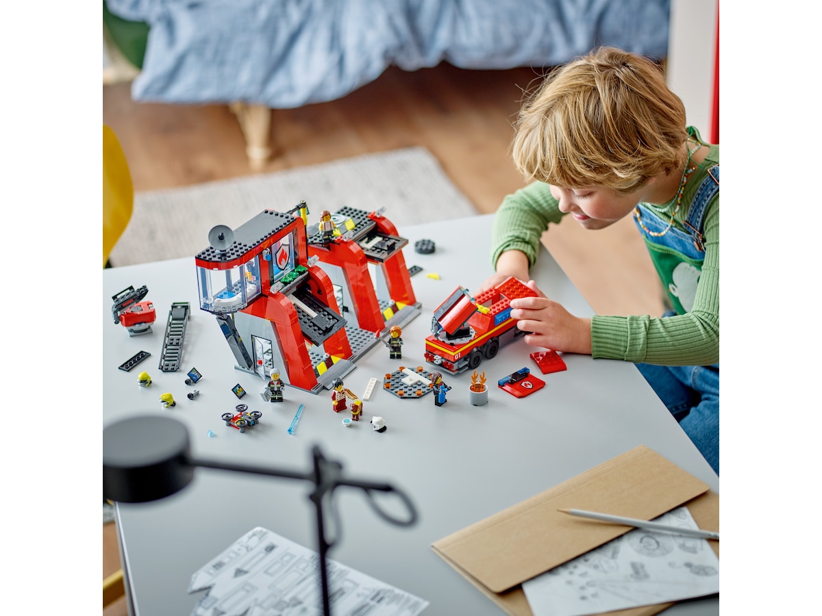 LEGO City Fire brandstation med brandbil 60414 LEGO