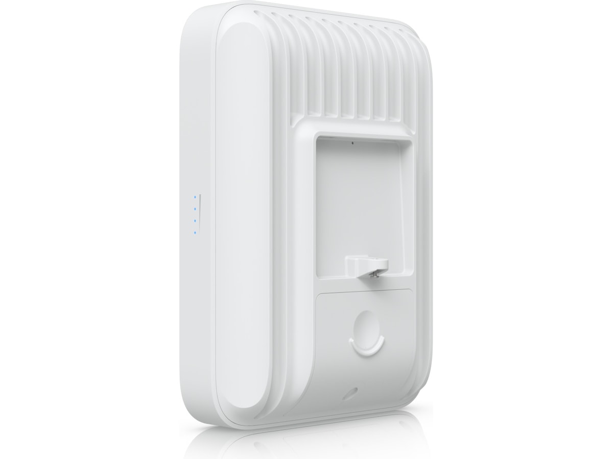 Ubiquiti UniFi 5G Max outdoor gateway Router