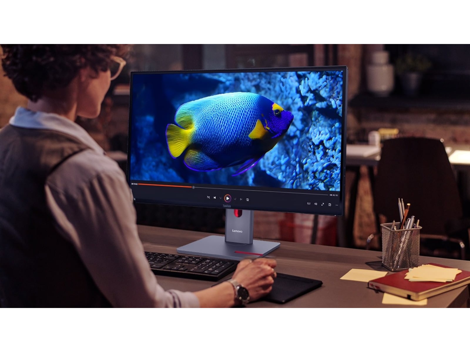 Lenovo 34" skärm ThinkVision P34WD-40 Bildskärmar