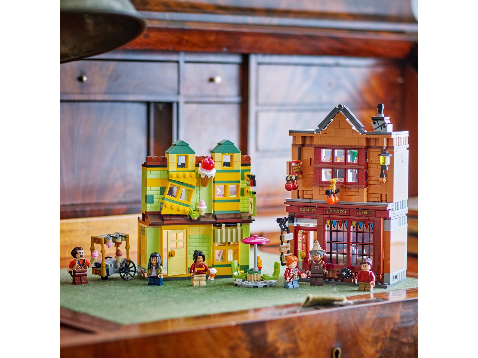 LEGO Harry Potter kvalitetsutrustning till quidditch och glassbar 76452 LEGO