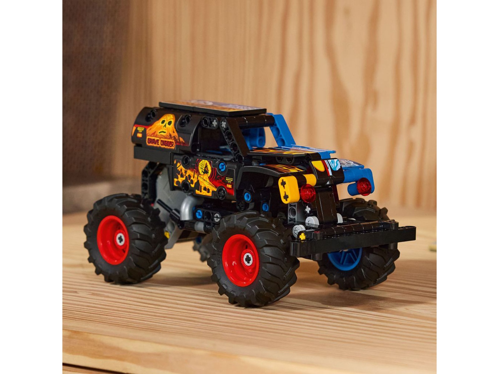 LEGO Technic Monster Jam Grave Digger 42219 (eld och is) LEGO