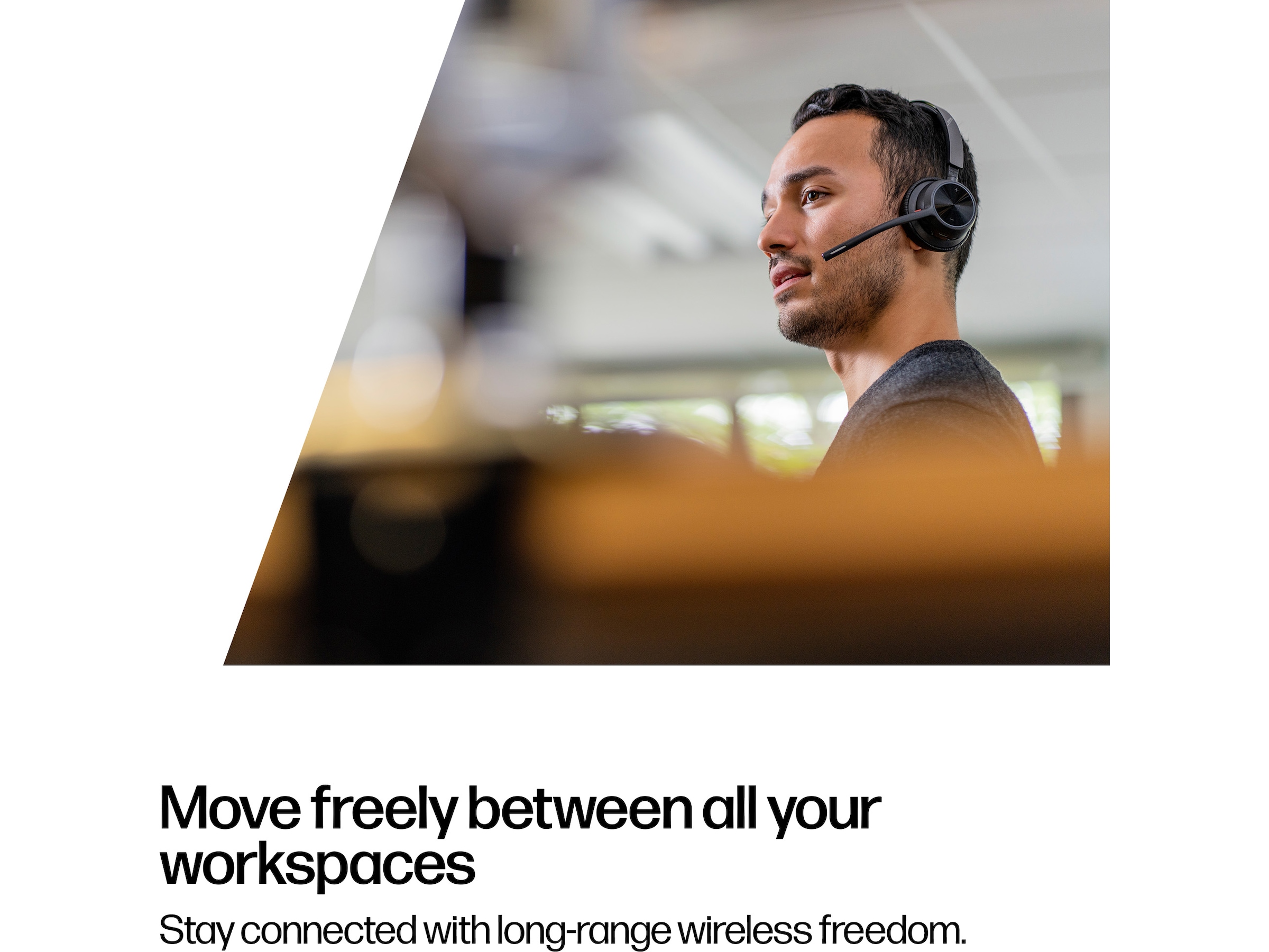 Poly Voyager 4320-M MS USB-C Headset med laddningsställ Trådlöst headset