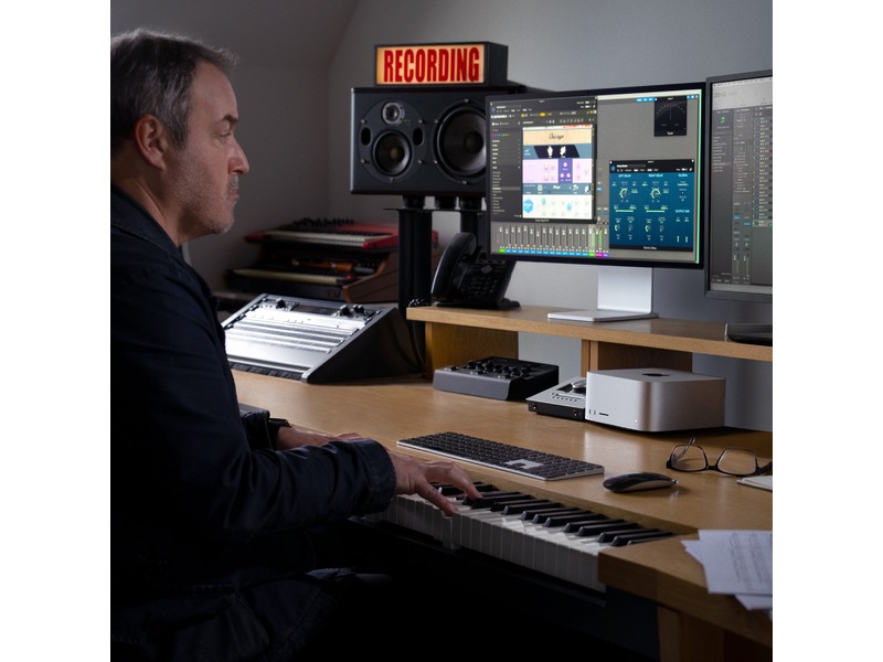 Mac Studio (2025) 1TB Stationär dator