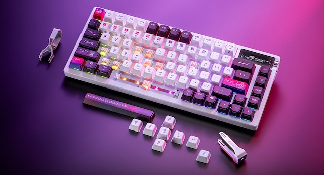 Tastatur med taster tatt ut Tastatur med taster tatt ut