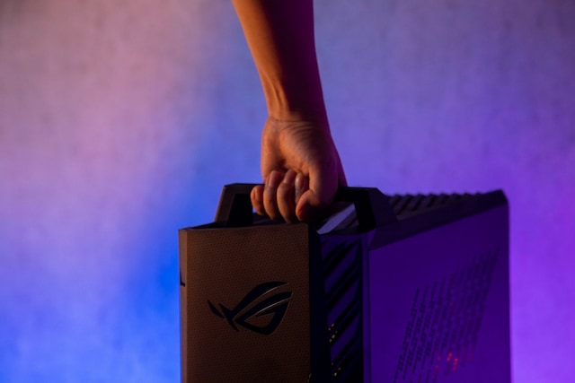 ASUS ROG Strix GA15 AURA Sync and ROG Armoury Crate ASUS ROG Strix GA15 AURA Sync and ROG Armoury Crate