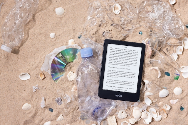 Kobo Clara 2E er vattentät og tillverkad med återvunnen plast