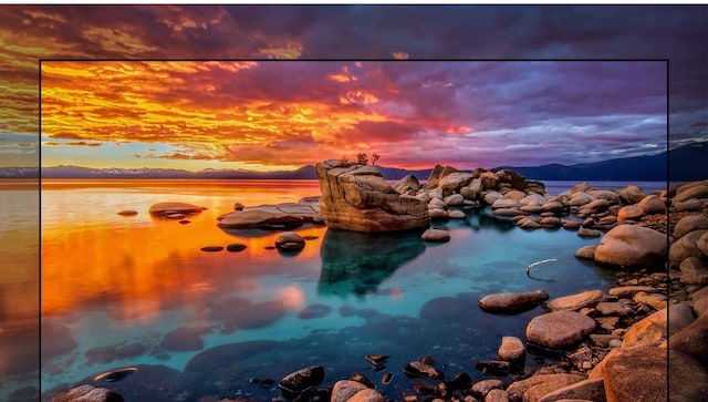 4K UHD + HDR 10 4K UHD + HDR 10