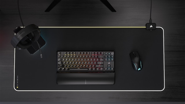 Corsair K70 Core TKL Corsair K70 Core TKL